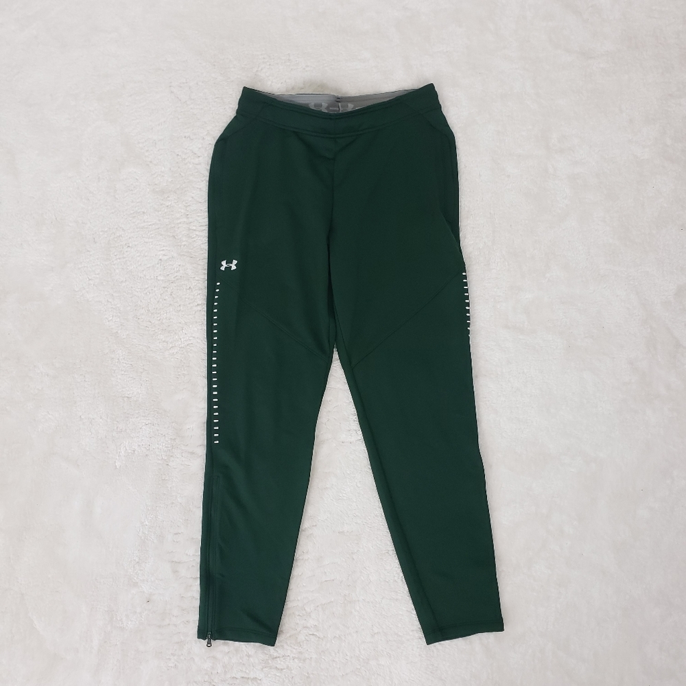 NWT Under Armour Joggers Medium